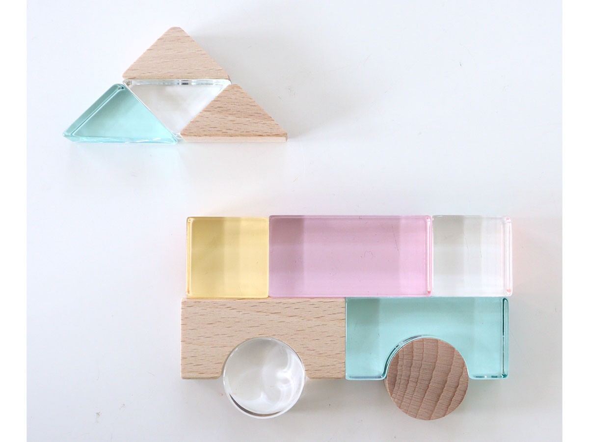 Lumiere Cubes Feerie / ルミエール キューブ フェリ
アクリル＆木の積み木 26ピース （キッズ家具・ベビー用品 > おもちゃ・玩具） 7