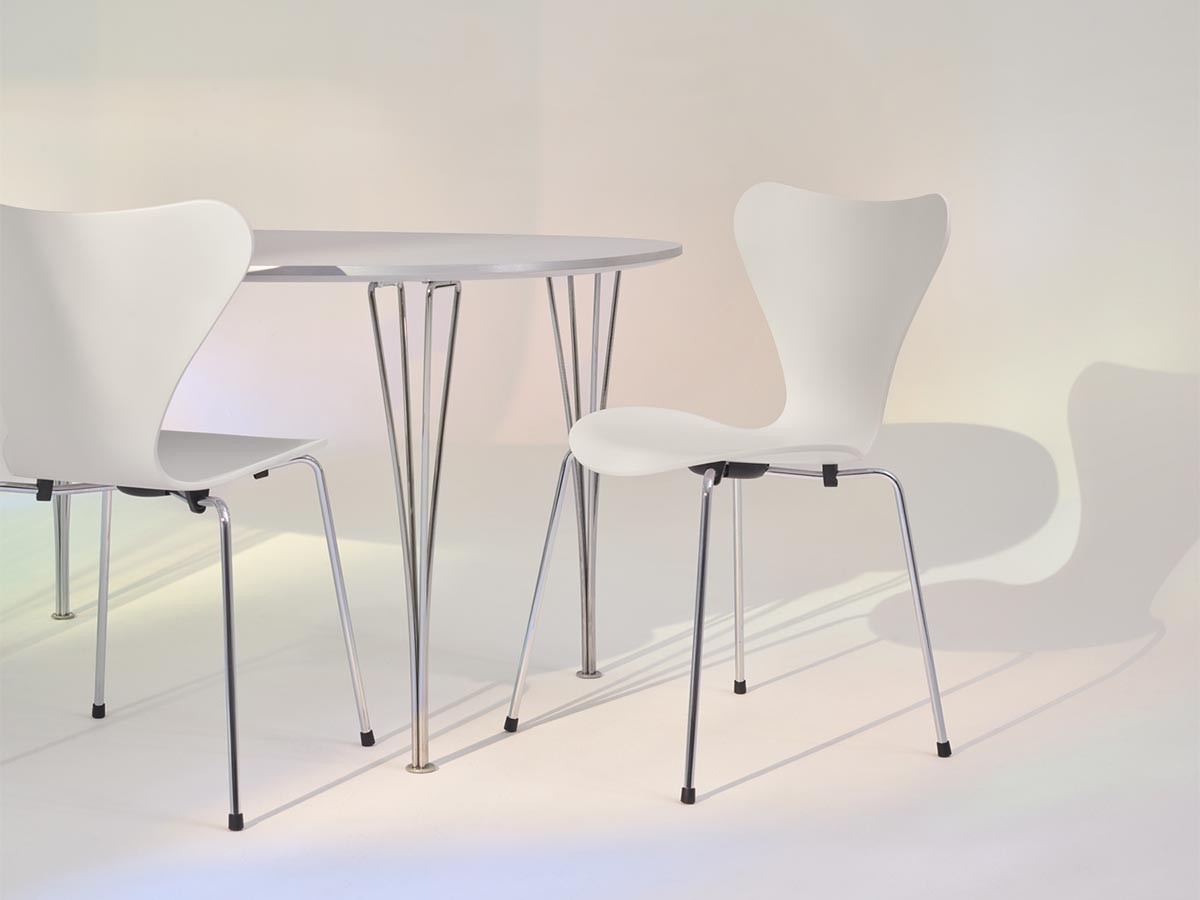 FRITZ HANSEN Right Now Delivery
SERIES 7
7:14 AM COLOUR EDITION / フリッツ・ハンセン セブンチェア 3107 
7:14 AM カラーエディション（7:14 AM ベージュ） （チェア・椅子 > ダイニングチェア） 3
