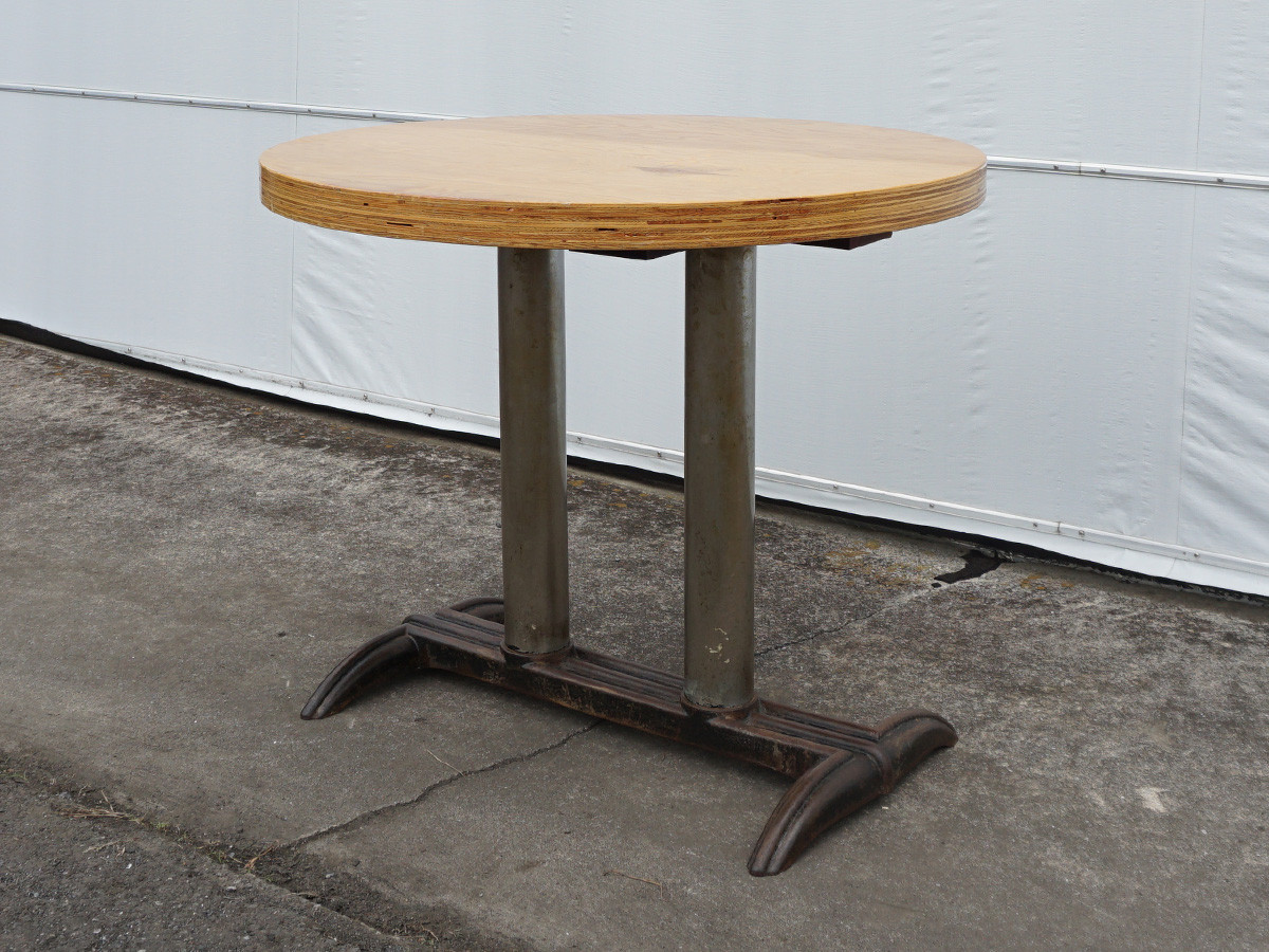 90 Round Plywood Top Table 2