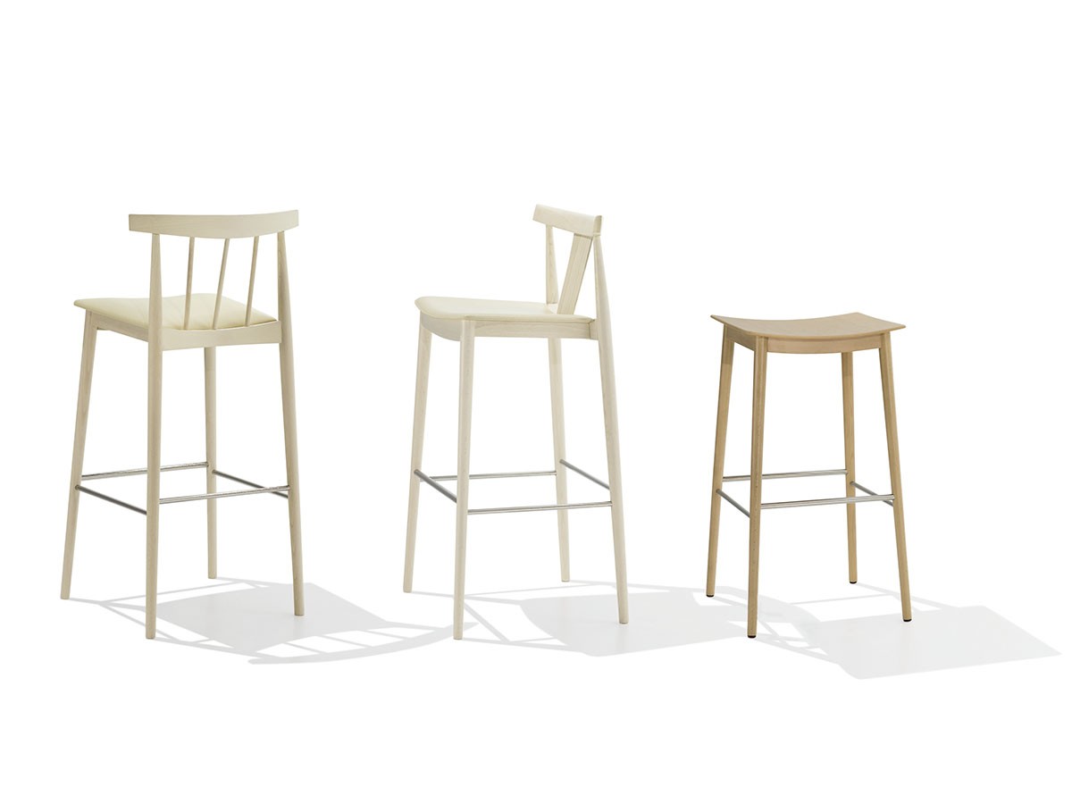 Andreu World Smile
Barstool with Upholstered Seat / アンドリュー・ワールド スマイル BQ0338
バースツール ボードウッドバック 張座 （チェア・椅子 > カウンターチェア・バーチェア） 10