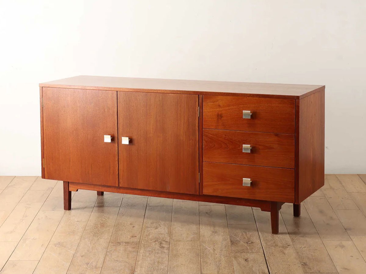 Lloyd's Antiques Real Antique
Sideboard