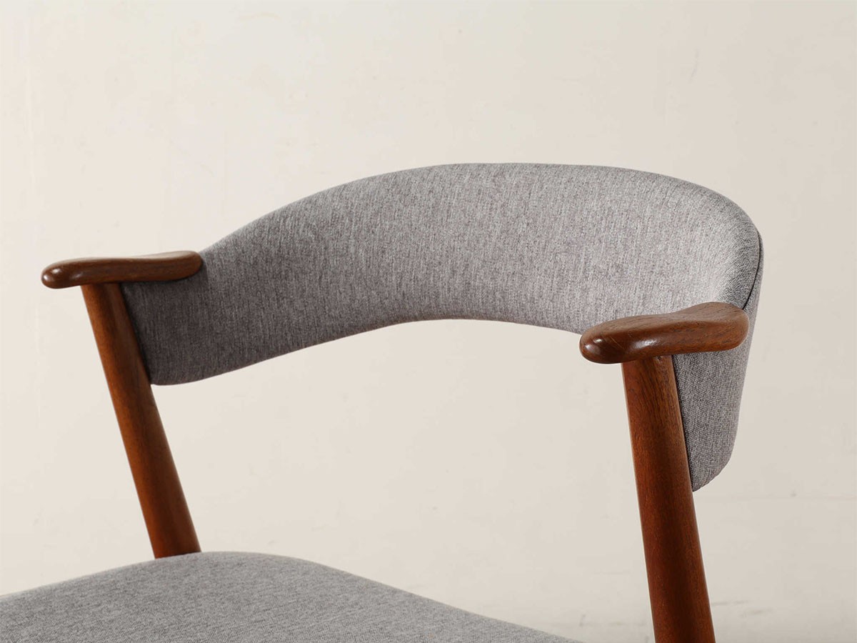 Lloyd's Antiques Real Antique
Kai Kristiansen Nail Chair Model.32 / ロイズ・アンティークス デンマークアンティーク家具
カイ・クリスチャンセン ネイルチェア モデル32 （チェア・椅子 > ダイニングチェア） 9