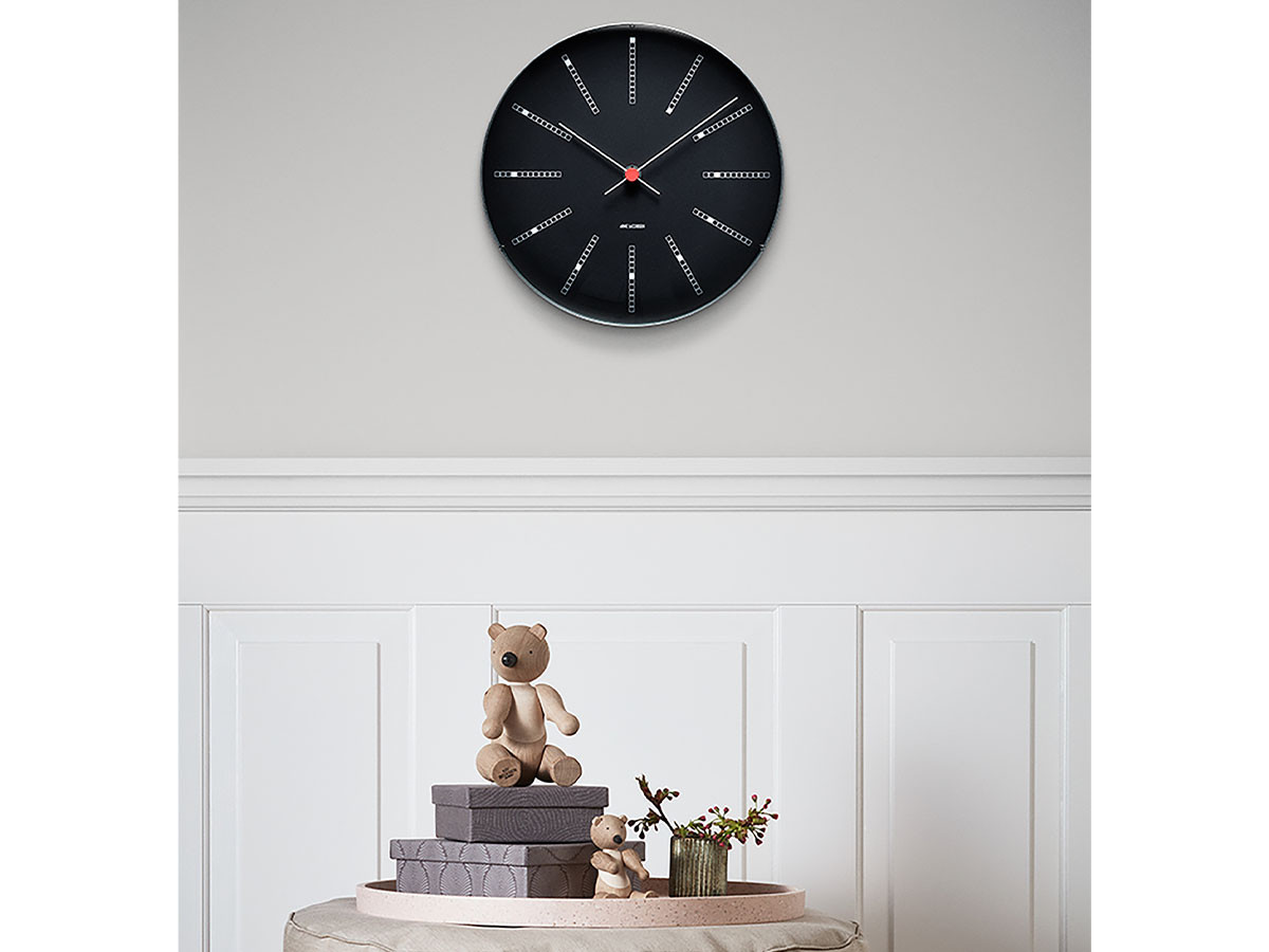 ARNE JACOBSEN
Bankers Wall Clock / アルネ・ヤコブセン
バンカーズ ウォールクロック 直径21cm （時計 > 壁掛け時計） 11