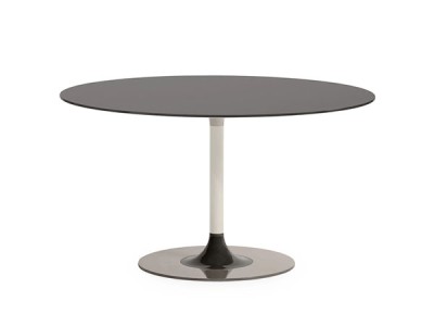 musigny　センターテーブル　ピエロリッソーニ Cassina ixc.(カッシーナ イクスシー)で取り扱われているピエロ