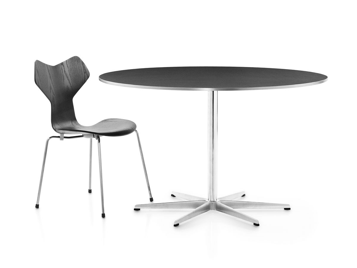 FRITZ HANSEN TABLE SERIES
CIRCULAR / フリッツ・ハンセン テーブルシリーズ
円形テーブル 6スターベース A825 / A826 （テーブル > ダイニングテーブル） 35