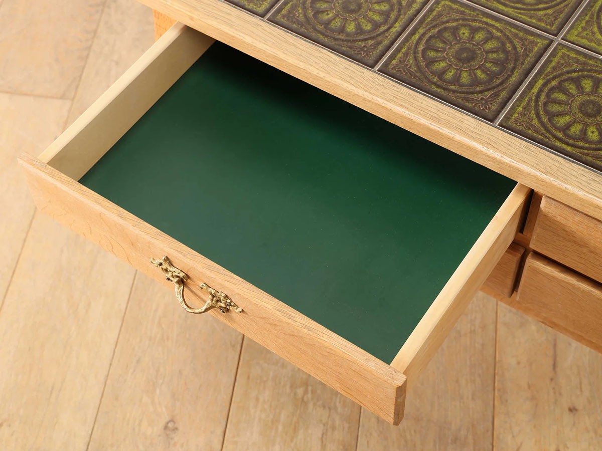 Lloyd's Antiques Real Antique Tile Top Chest Of Drawers / ロイズ