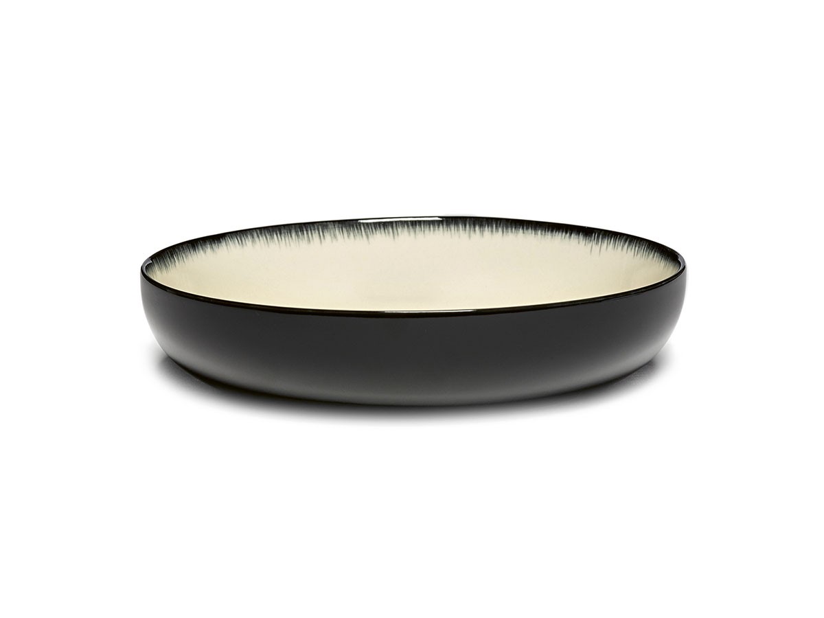 SERAX DE by ANN DEMEULEMEESTER
High Plate 18.5cm White/Black Variation D