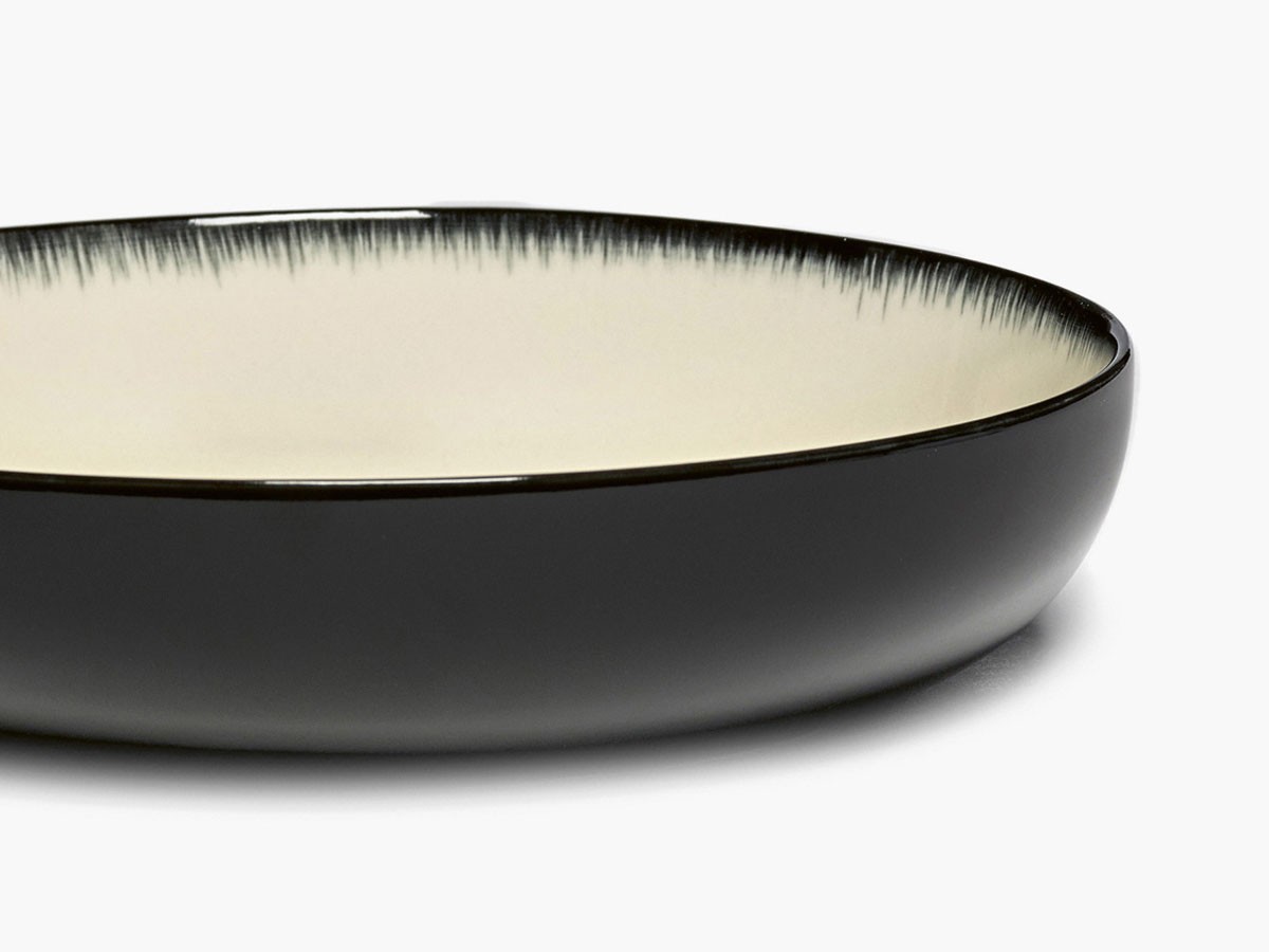 DE by ANN DEMEULEMEESTER
High Plate 18.5cm White/Black Variation D / デー バイ アン・ドゥムルメステール
ハイプレート 18.5cm ホワイト/ブラック バリエーション D （食器・テーブルウェア > お椀・ボウル） 4