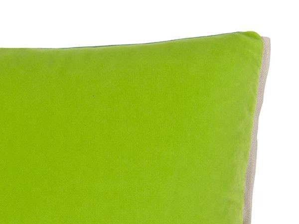 DESIGNERS GUILD Varese Cushion / デザイナーズギルド バレーゼ クッション 43 × 43cm （クッション > クッション・クッションカバー） 102