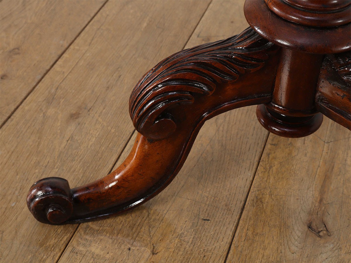 Lloyd's Antiques Real Antique
Jewelry Trinket Table / ロイズ・アンティークス 英国アンティーク家具
ジュエリートリンケットテーブル （テーブル > サイドテーブル） 19