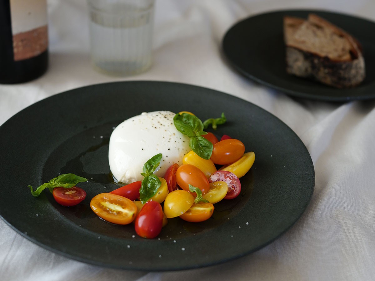 MISHIM POTTERY CREATION calm rim plate M / ミシンポタリークリエイション カーム リムプレート M（ネロ） （食器・テーブルウェア > 皿・プレート） 13
