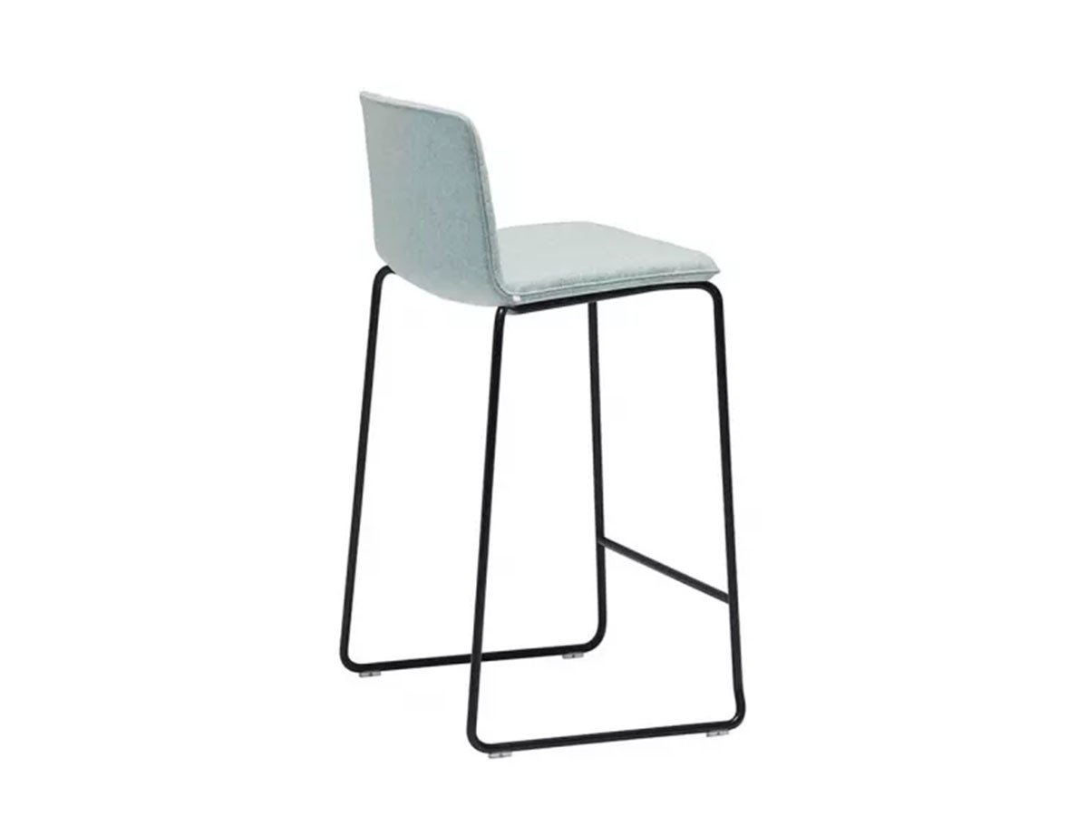 Andreu World Flex Chair
Stackable Counter Stool 45
Fully Upholstered Shell / アンドリュー・ワールド フレックス チェア BQ1333
スタッカブルカウンタースツール 45 スレッジベース（フルパッド） （チェア・椅子 > カウンターチェア・バーチェア） 4