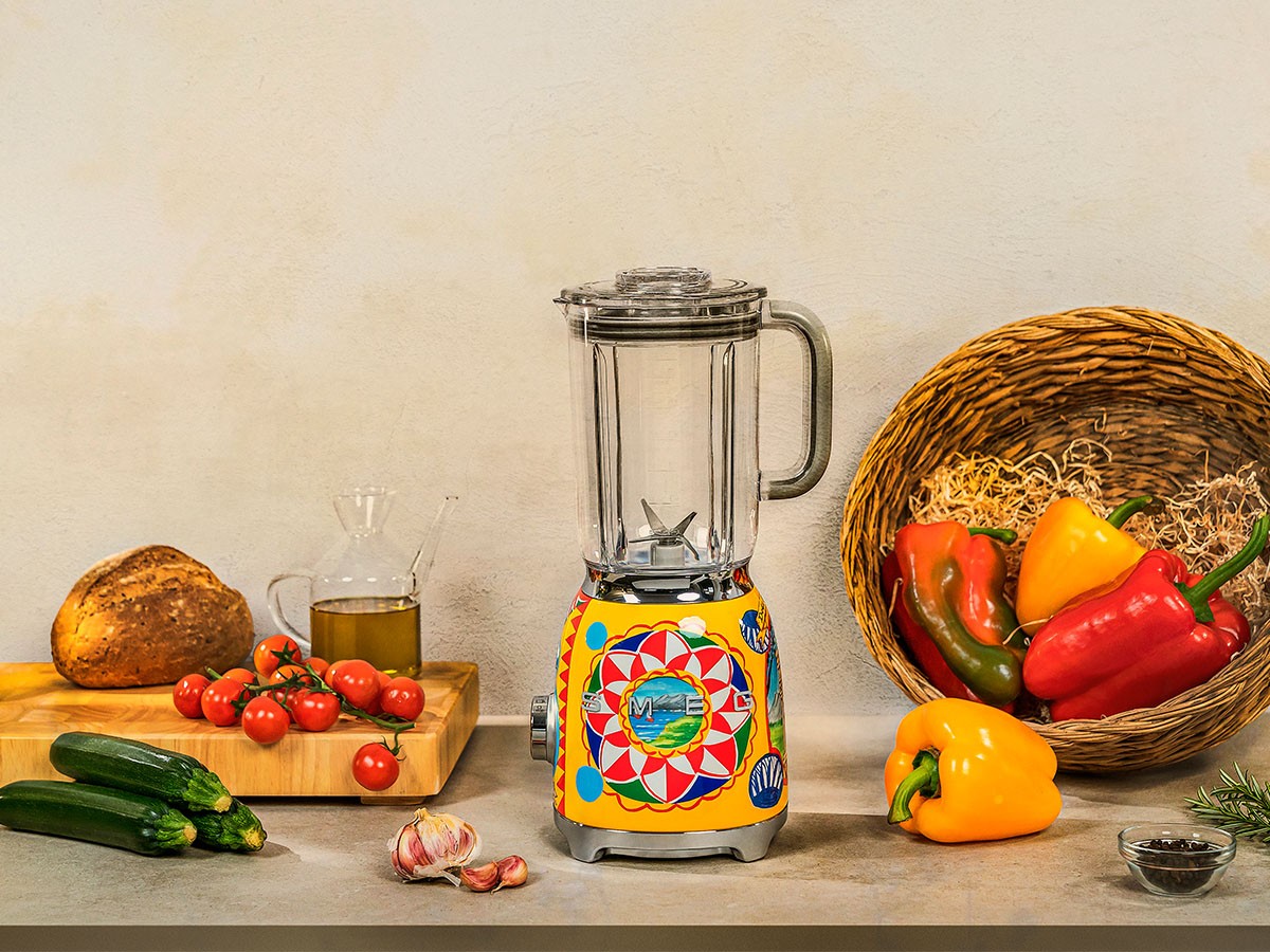 SMEG Sicily is my love
DOLCE&GABBANA Blender / スメッグ シチリア イズ マイ ラブ
ドルチェ&ガッバーナ ブレンダー （キッチン家電・キッチン用品 > キッチン家電） 2