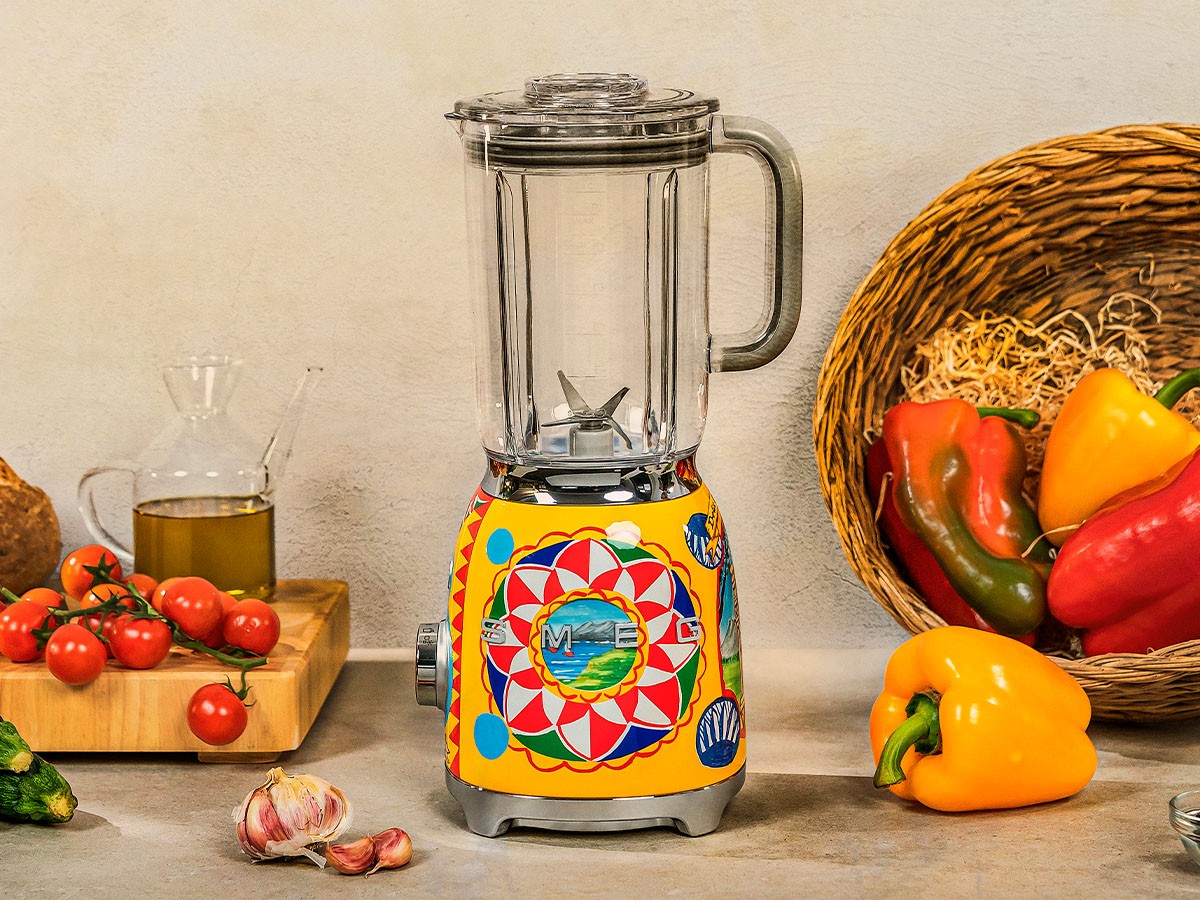 SMEG Sicily is my love
DOLCE&GABBANA Blender / スメッグ シチリア イズ マイ ラブ
ドルチェ&ガッバーナ ブレンダー （キッチン家電・キッチン用品 > キッチン家電） 3