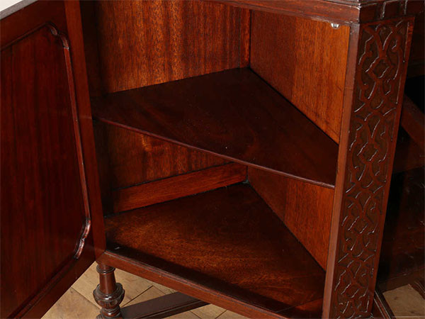 Lloyd's Antiques Real Antique 
Sideboard / ロイズ・アンティークス イギリスアンティーク家具
サイドボード （収納家具 > サイドボード・リビングボード） 11