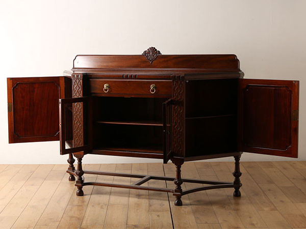 Lloyd's Antiques Real Antique 
Sideboard / ロイズ・アンティークス イギリスアンティーク家具
サイドボード （収納家具 > サイドボード・リビングボード） 2