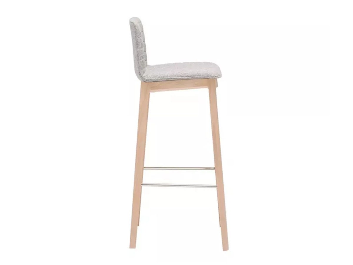Andreu World Flex Chair
Barstool 45
Fully Upholstered Shell / アンドリュー・ワールド フレックス チェア BQ1336
バースツール 45 木脚（フルパッド） （チェア・椅子 > カウンターチェア・バーチェア） 2
