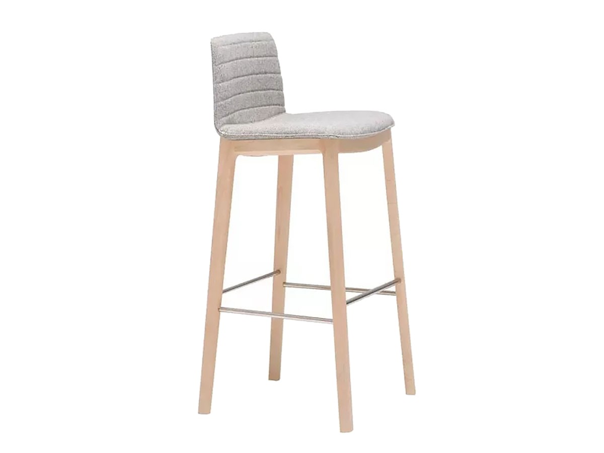 Andreu World Flex Chair
Barstool 45
Fully Upholstered Shell / アンドリュー・ワールド フレックス チェア BQ1336
バースツール 45 木脚（フルパッド） （チェア・椅子 > カウンターチェア・バーチェア） 1