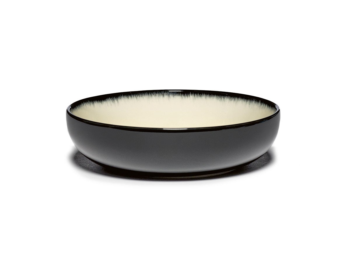 SERAX DE by ANN DEMEULEMEESTER
High Plate 15.5cm White/Black Variation D