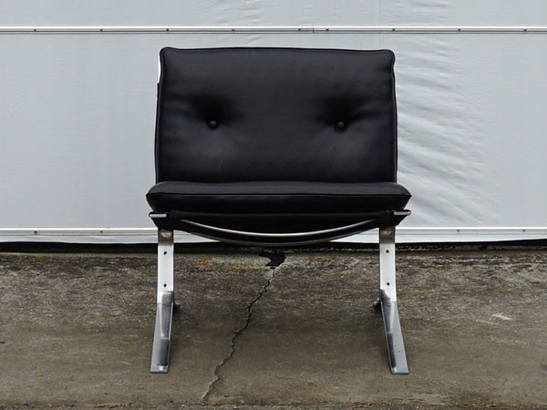 RE : Store Fixture UNITED ARROWS LTD. Joker Lounge Chair B / リ ストア フィクスチャー ユナイテッドアローズ ジョーカー ラウンジチェア B （チェア・椅子 > ラウンジチェア） 1