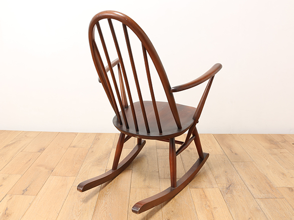 Lloyd's Antiques Real Antique
ercol Rocking Chair / ロイズ・アンティークス 英国アンティーク家具
アーコール ロッキングチェア （チェア・椅子 > ラウンジチェア） 3