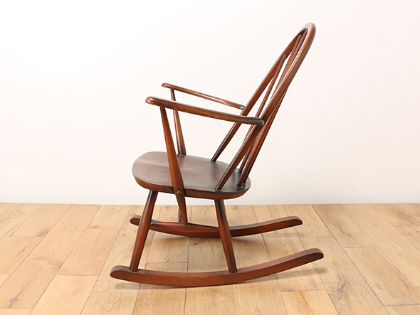 Lloyd's Antiques Real Antique
ercol Rocking Chair / ロイズ・アンティークス 英国アンティーク家具
アーコール ロッキングチェア （チェア・椅子 > ラウンジチェア） 2