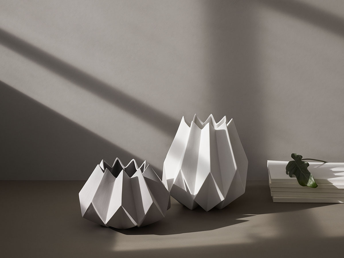 Audo Copenhagen Folded Vase Low / オドー コペンハーゲン フォールデッドベース ロー （花器・プランター・グリーン > 花瓶・フラワーベース） 3