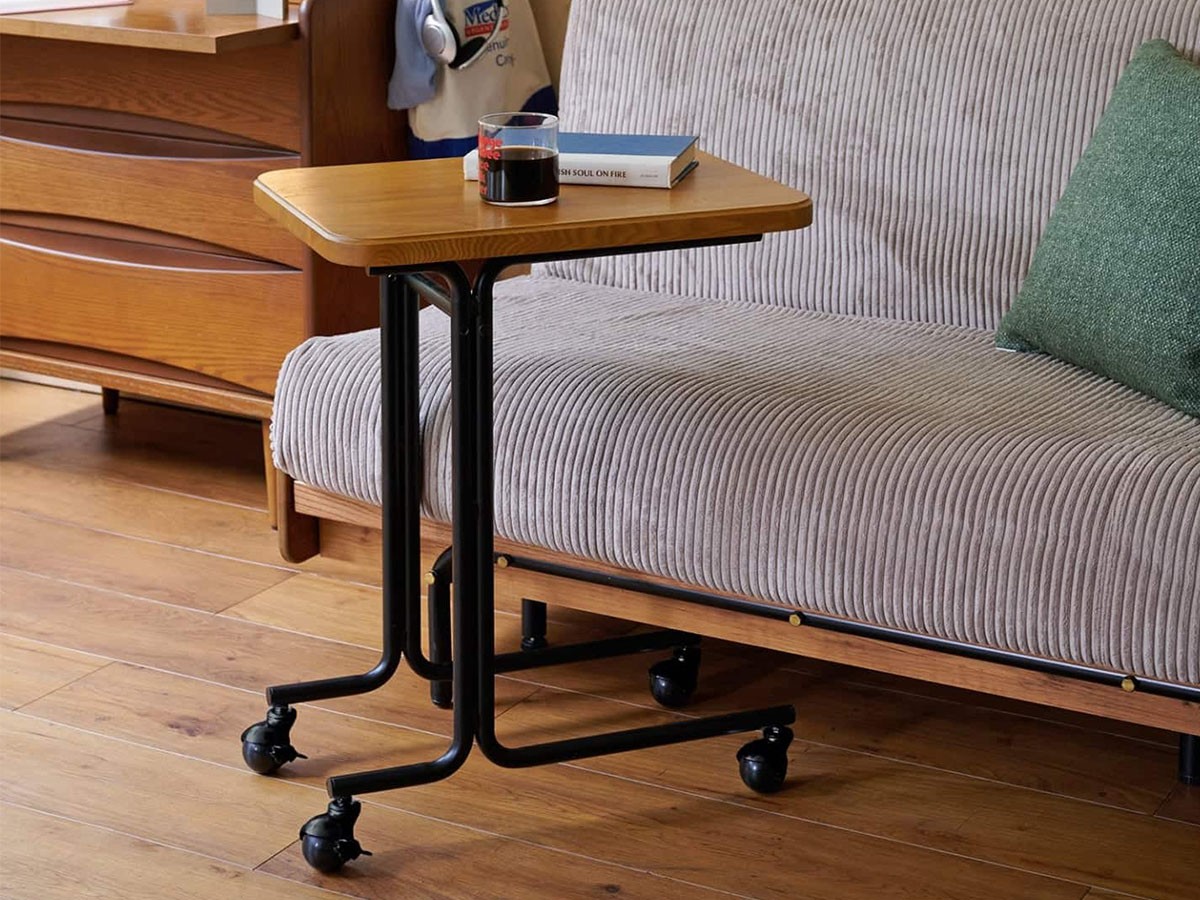 JOURNAL STANDARD FURNITURE HABITAT SIDE TABLE