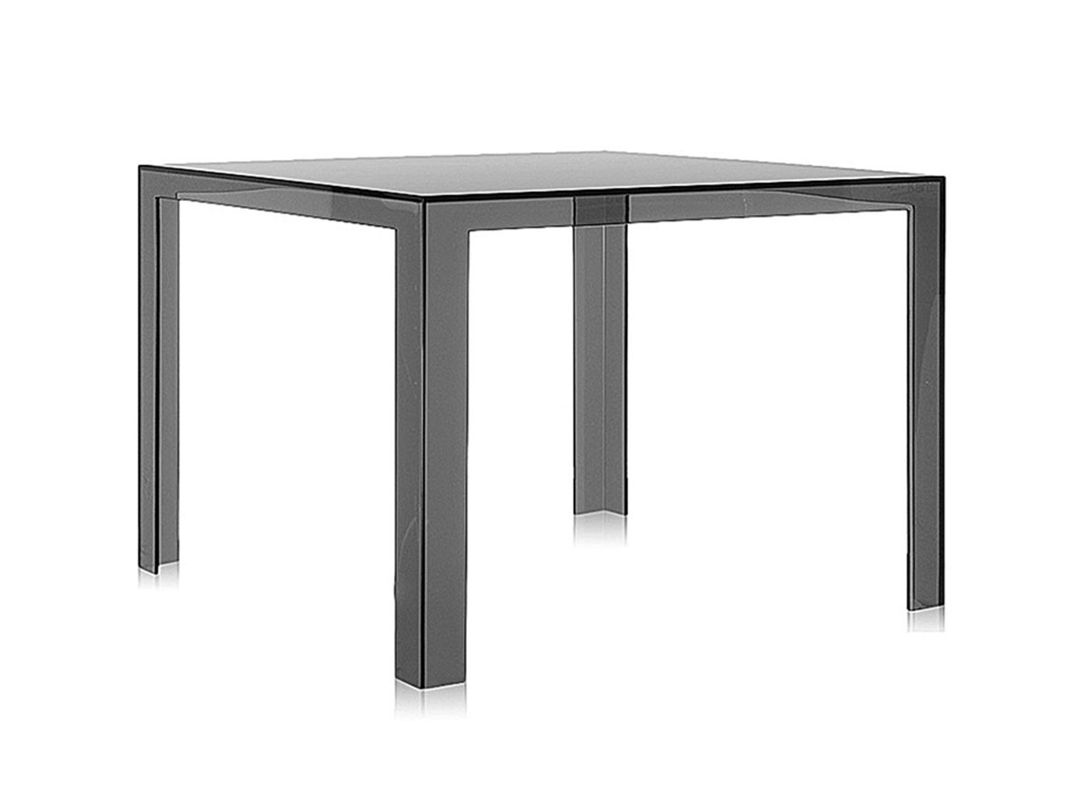 INVISIBLE TABLE 9