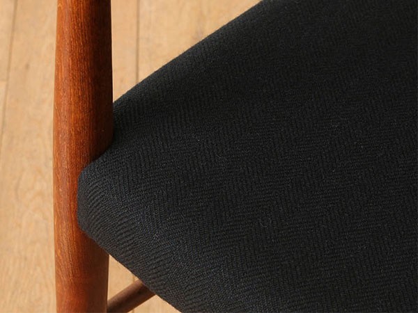 Lloyd's Antiques Real Antique 
Kurt Olsen Armchair / ロイズ・アンティークス デンマークアンティーク家具
カート・オルセン アームチェア （チェア・椅子 > ダイニングチェア） 8