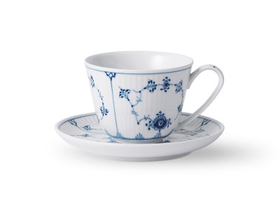 Royal Copenhagen Blue Fluted Plain Cup & Saucer / ロイヤル コペンハーゲン ブルーフルーテッド プレイン  カップ & ソーサー - インテリア・家具通販【FLYMEe】