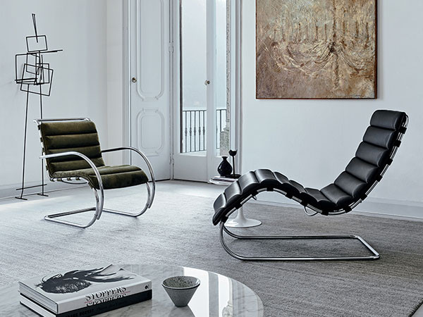 Mies van der Rohe Collection
MR Chaise Lounge 2