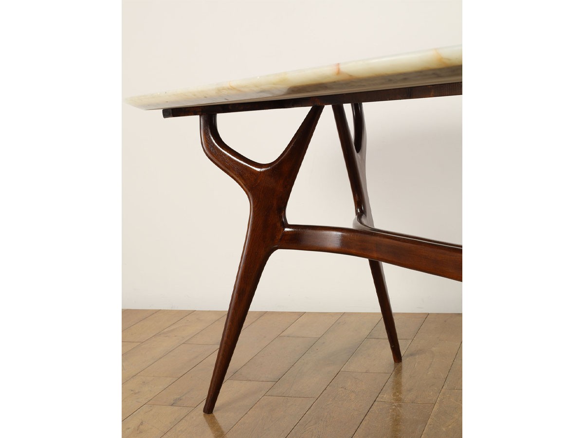 Lloyd's Antiques Real Antique
Italian Marbled Top Table / ロイズ・アンティークス イタリアアンティーク家具
イタリアンマーブルトップテーブル （テーブル > ダイニングテーブル） 10
