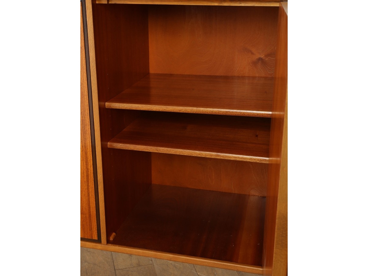Lloyd's Antiques Real Antiques
Ab Tabergs Mobler Sideboard / ロイズ・アンティークス スウェーデンアンティーク家具
アーベー ターベリィズ モブラー サイドボード （収納家具 > サイドボード・リビングボード） 14