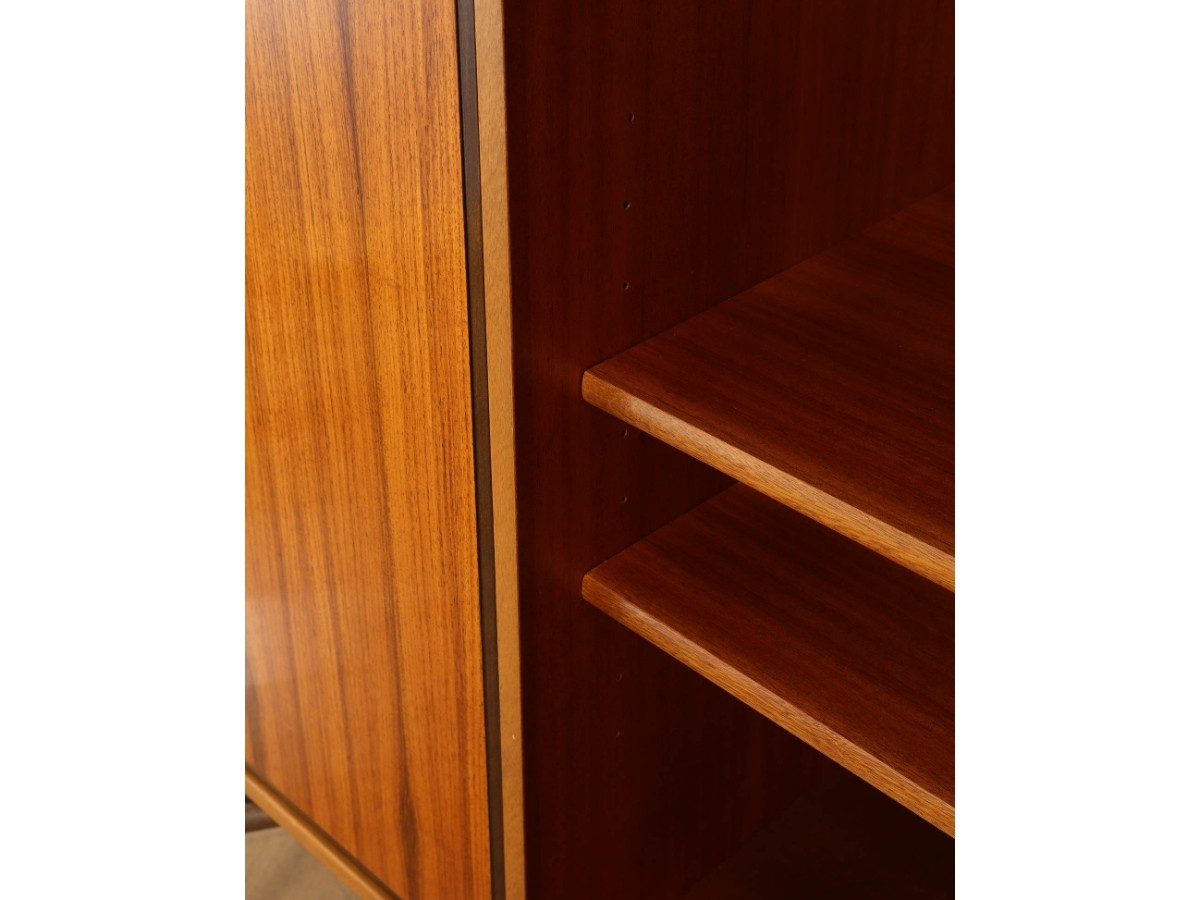 Lloyd's Antiques Real Antiques
Ab Tabergs Mobler Sideboard / ロイズ・アンティークス スウェーデンアンティーク家具
アーベー ターベリィズ モブラー サイドボード （収納家具 > サイドボード・リビングボード） 15
