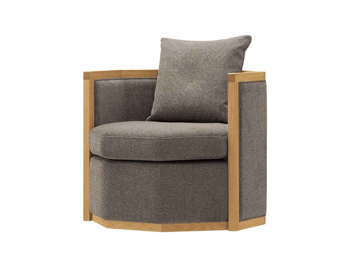 LOUNGE CHAIR