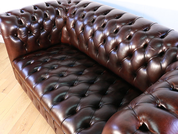 Reproduction Series
Chesterfield Sofa 2P Buttan Seat 5