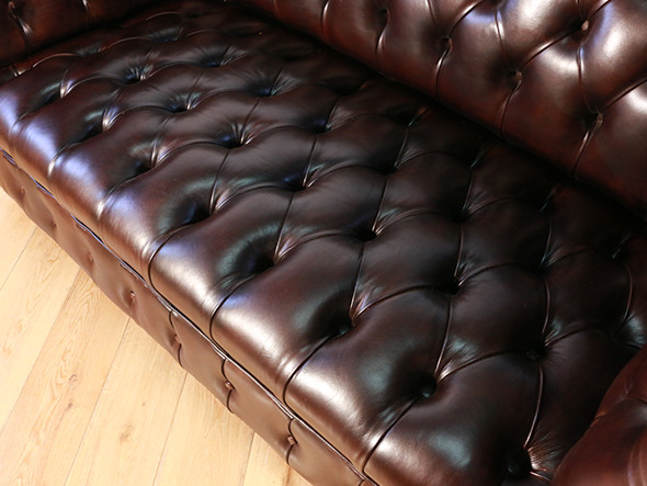 Reproduction Series
Chesterfield Sofa 2P Buttan Seat 8