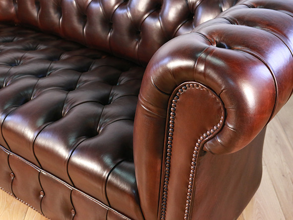 Reproduction Series
Chesterfield Sofa 2P Buttan Seat 9