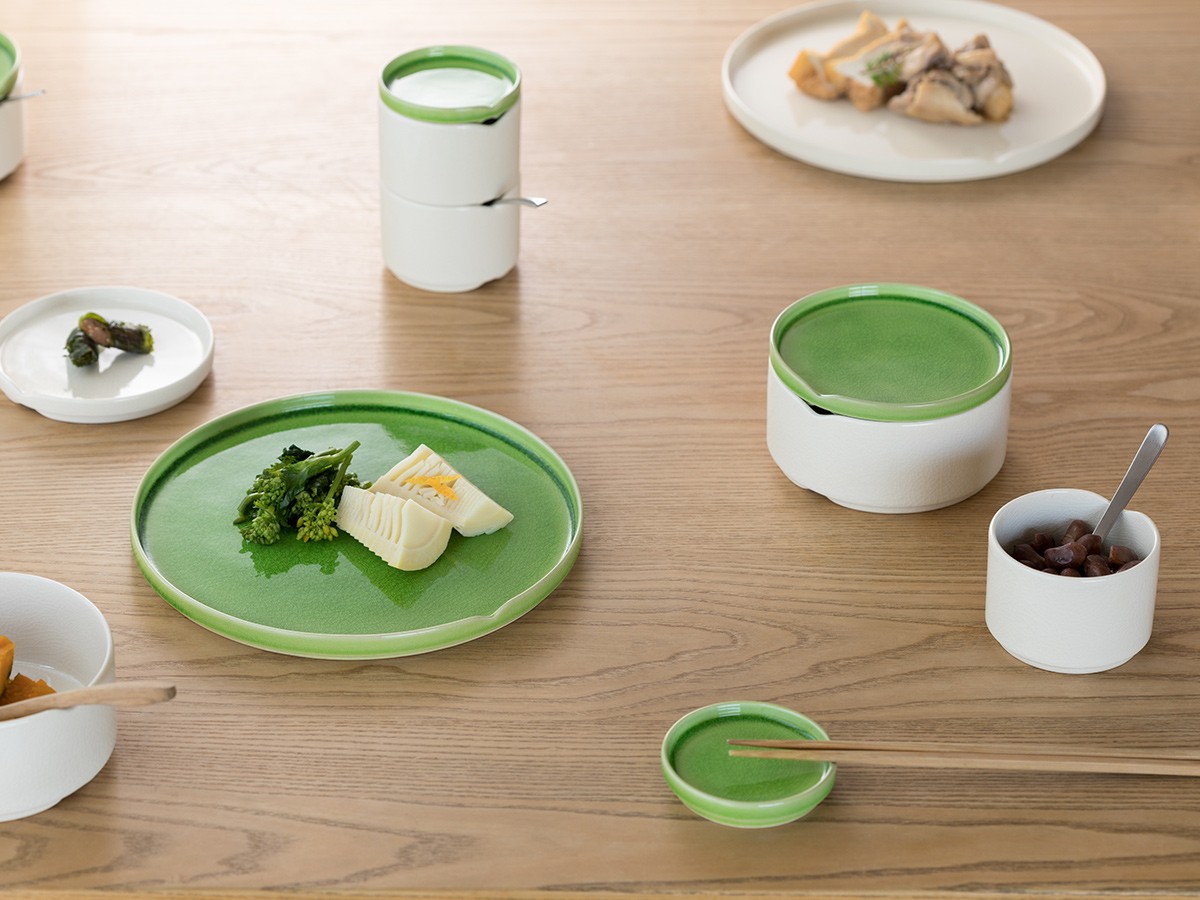 HASU GREEN CRACKLE Plate M / ハス 緑貫入 中皿 （食器・テーブルウェア > 皿・プレート） 4