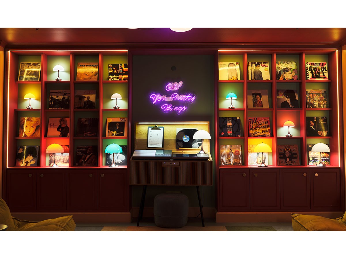 Louis Poulsen Panthella 250 Portable V3 / ルイスポールセン パンテラ 250 ポータブル V3（オパール・クローム） （ライト・照明 > テーブルランプ） 91