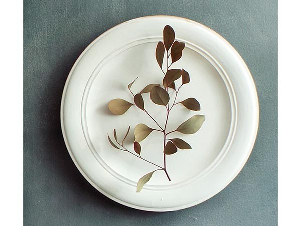 MISHIM POTTERY CREATION StiLL round plate L / ミシンポタリークリエイション スティル ラウンドプレート L（胡粉） （食器・テーブルウェア > 皿・プレート） 4