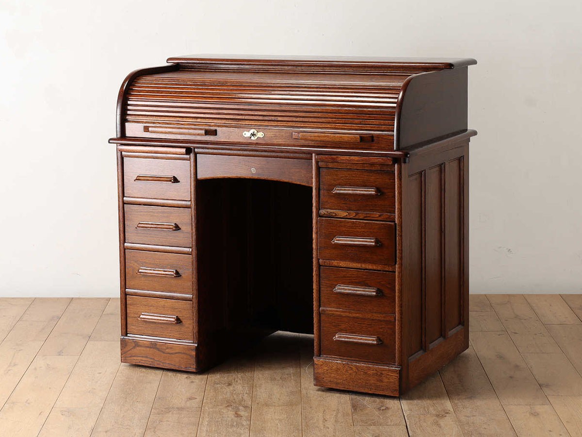 Lloyd's Antiques Real Antique
Roll Top Desk