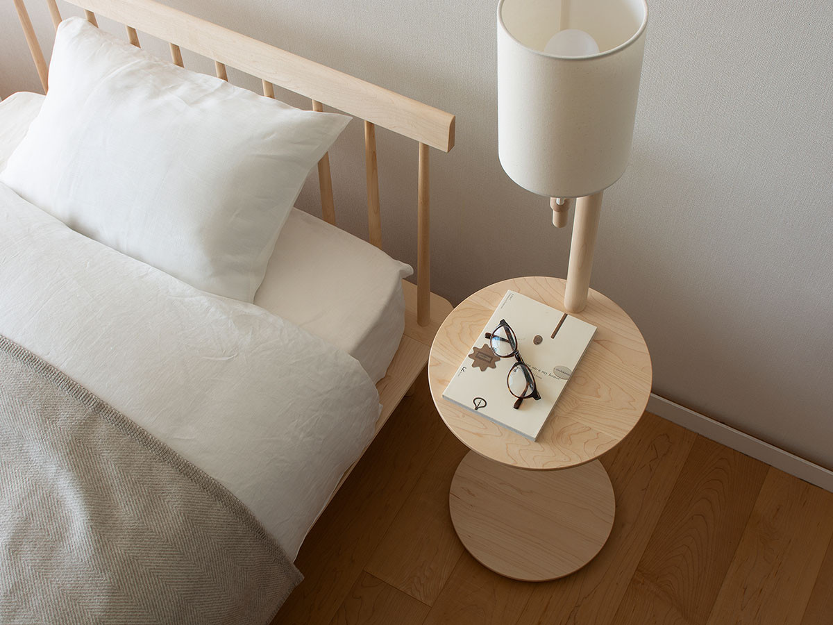 ARM LAMP TABLE 9