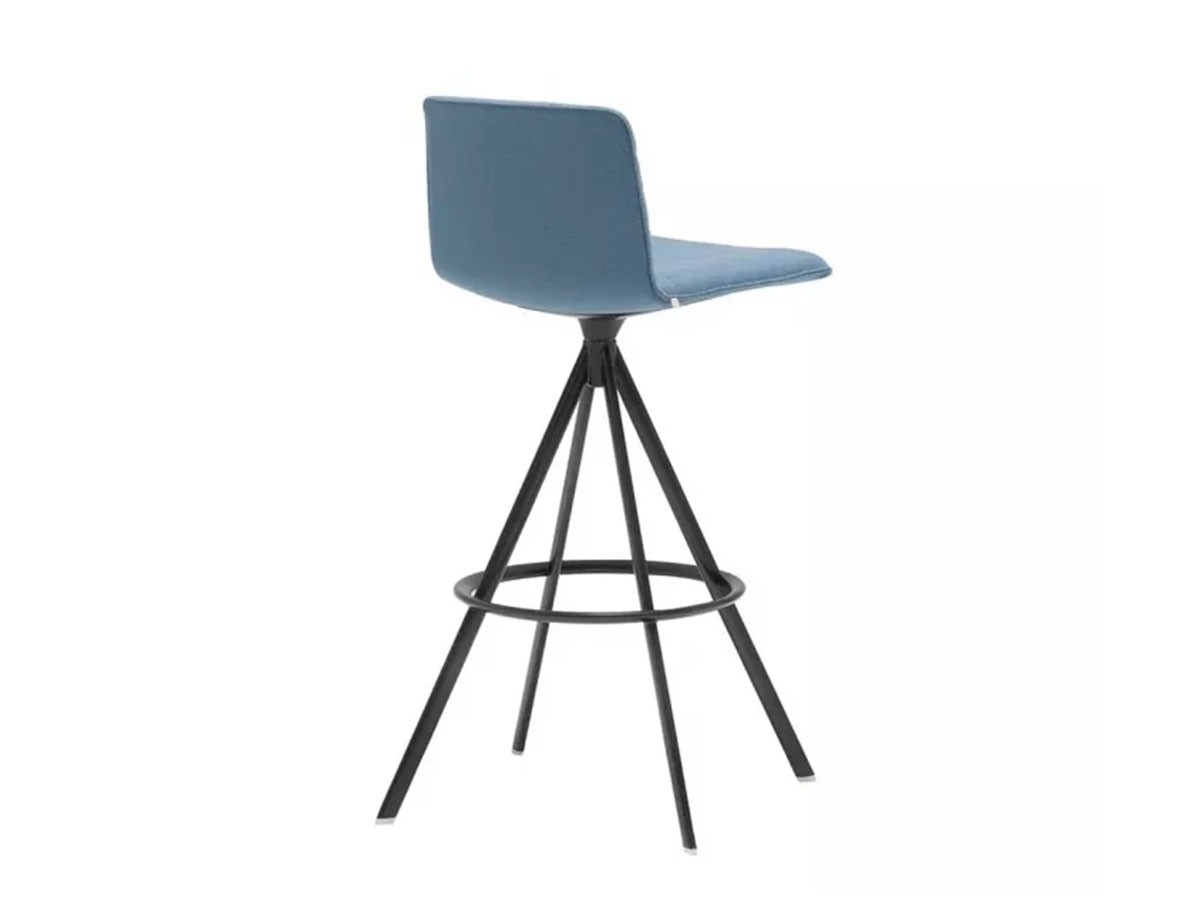 Andreu World Flex Chair
Barstool 45
Fully Upholstered Shell / アンドリュー・ワールド フレックス チェア BQ1334
バースツール 45 回転スチール脚（フルパッド） （チェア・椅子 > カウンターチェア・バーチェア） 6