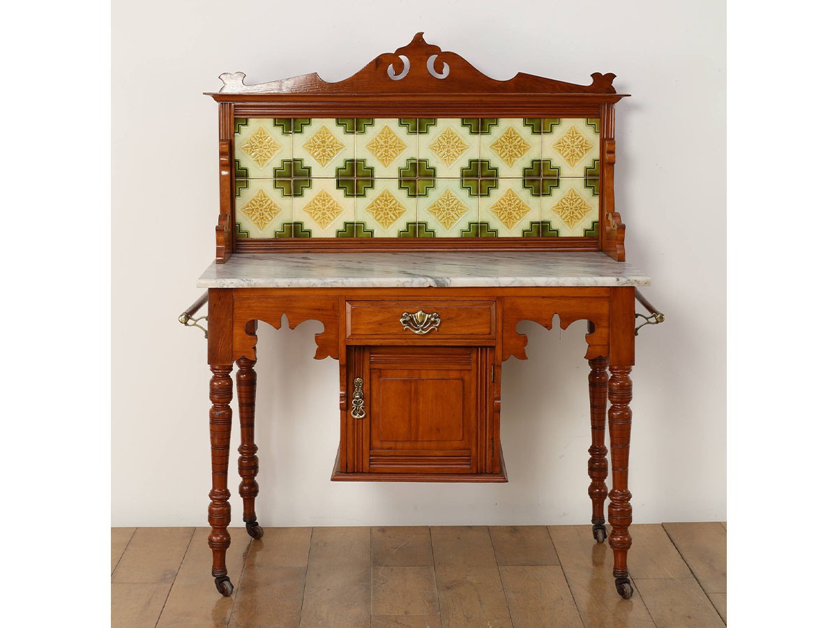 Lloyd's Antiques Real Antique
Wash Stand / ロイズ・アンティークス 英国アンティーク家具
ウォッシュスタンド （テーブル > コンソールテーブル） 2