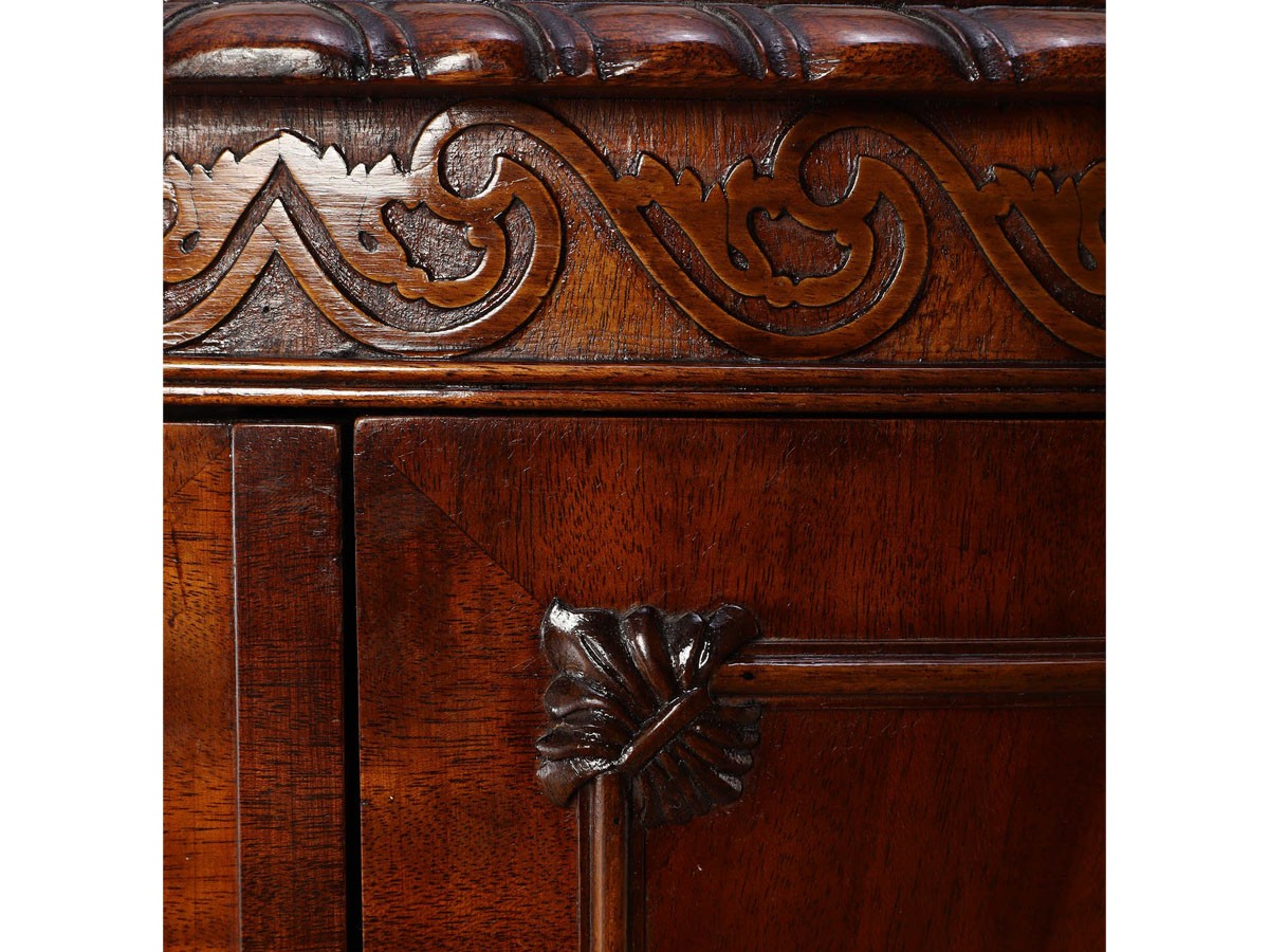 Lloyd's Antiques Real Antique
Bow Front Sideboard / ロイズ・アンティークス 英国アンティーク家具
ボウフロントサイドボード （収納家具 > サイドボード・リビングボード） 10