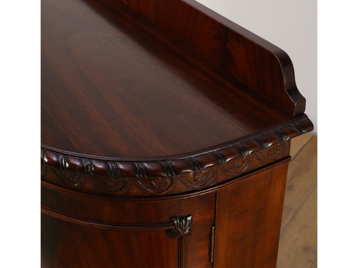Lloyd's Antiques Real Antique
Bow Front Sideboard / ロイズ・アンティークス 英国アンティーク家具
ボウフロントサイドボード （収納家具 > サイドボード・リビングボード） 9