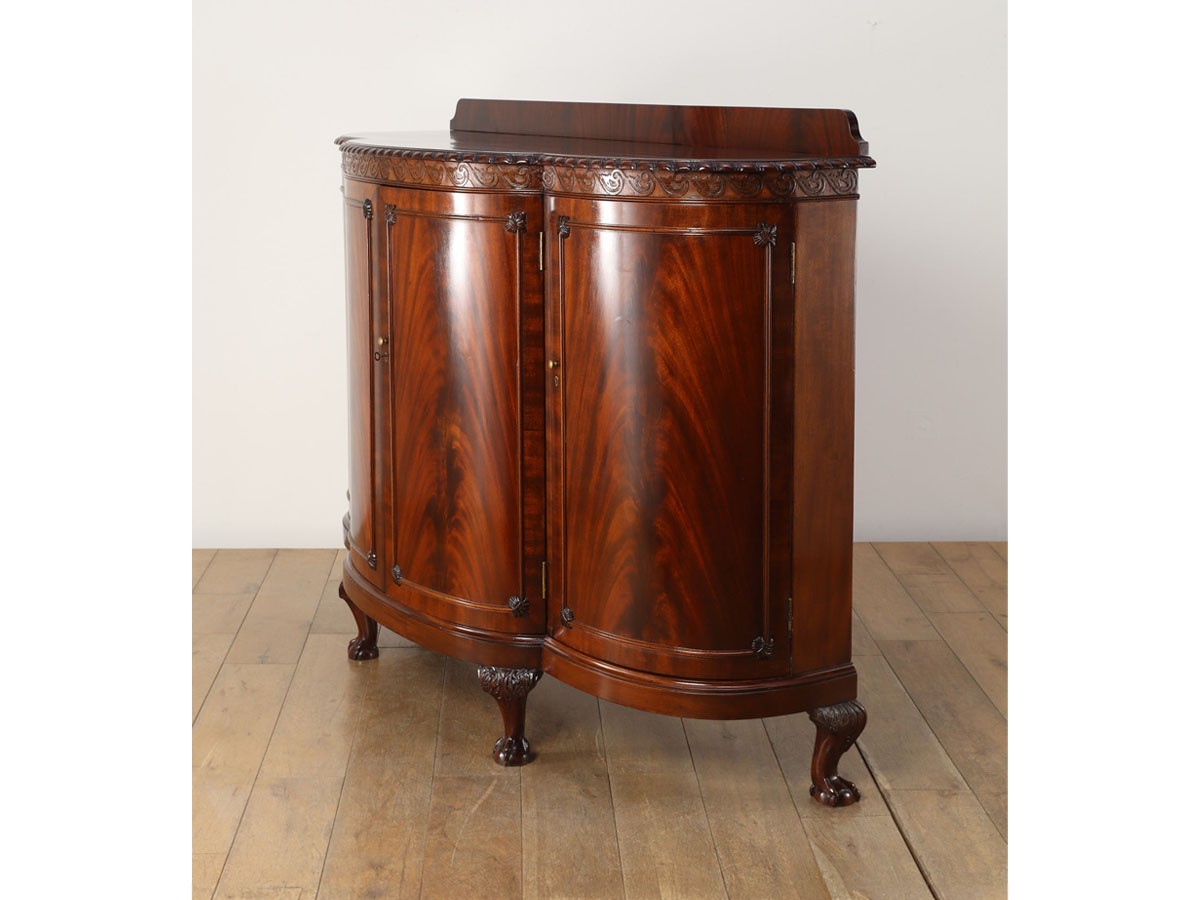 Lloyd's Antiques Real Antique
Bow Front Sideboard / ロイズ・アンティークス 英国アンティーク家具
ボウフロントサイドボード （収納家具 > サイドボード・リビングボード） 3