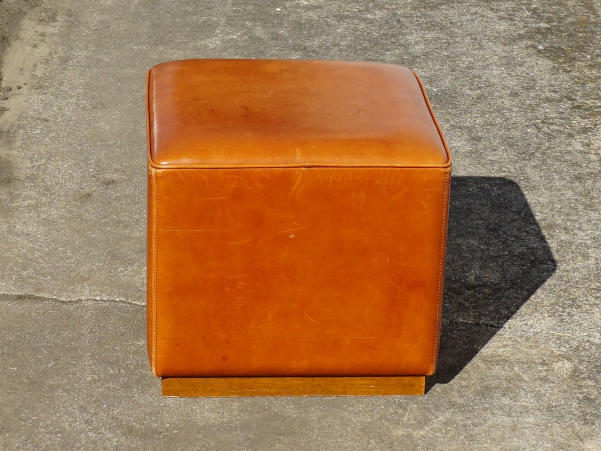 RE : Store Fixture UNITED ARROWS LTD. Leather Cube Stool B / リ ストア フィクスチャー ユナイテッドアローズ レザー キューブ スツール B （チェア・椅子 > スツール） 5